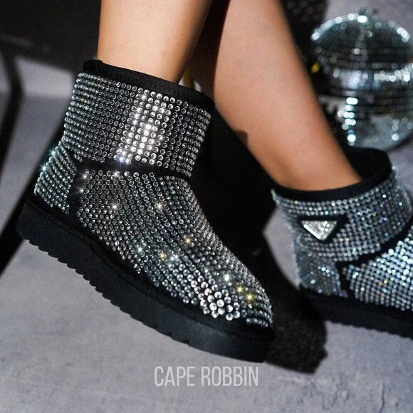 NIB Twinkle Faux Fur Lined Slip On Winter Ankle Boots Black Iridescent Rhinesto - Picture 1 of 13